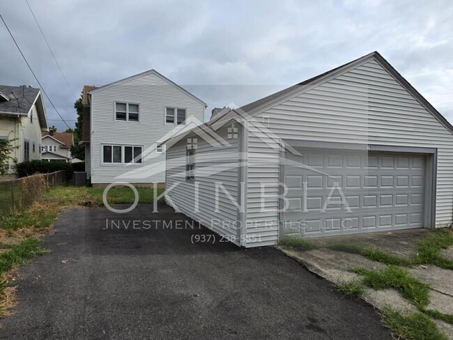 Building Photo - 216 Knecht Dr