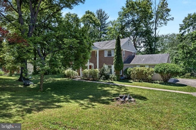Building Photo - 718 Darby Paoli Rd