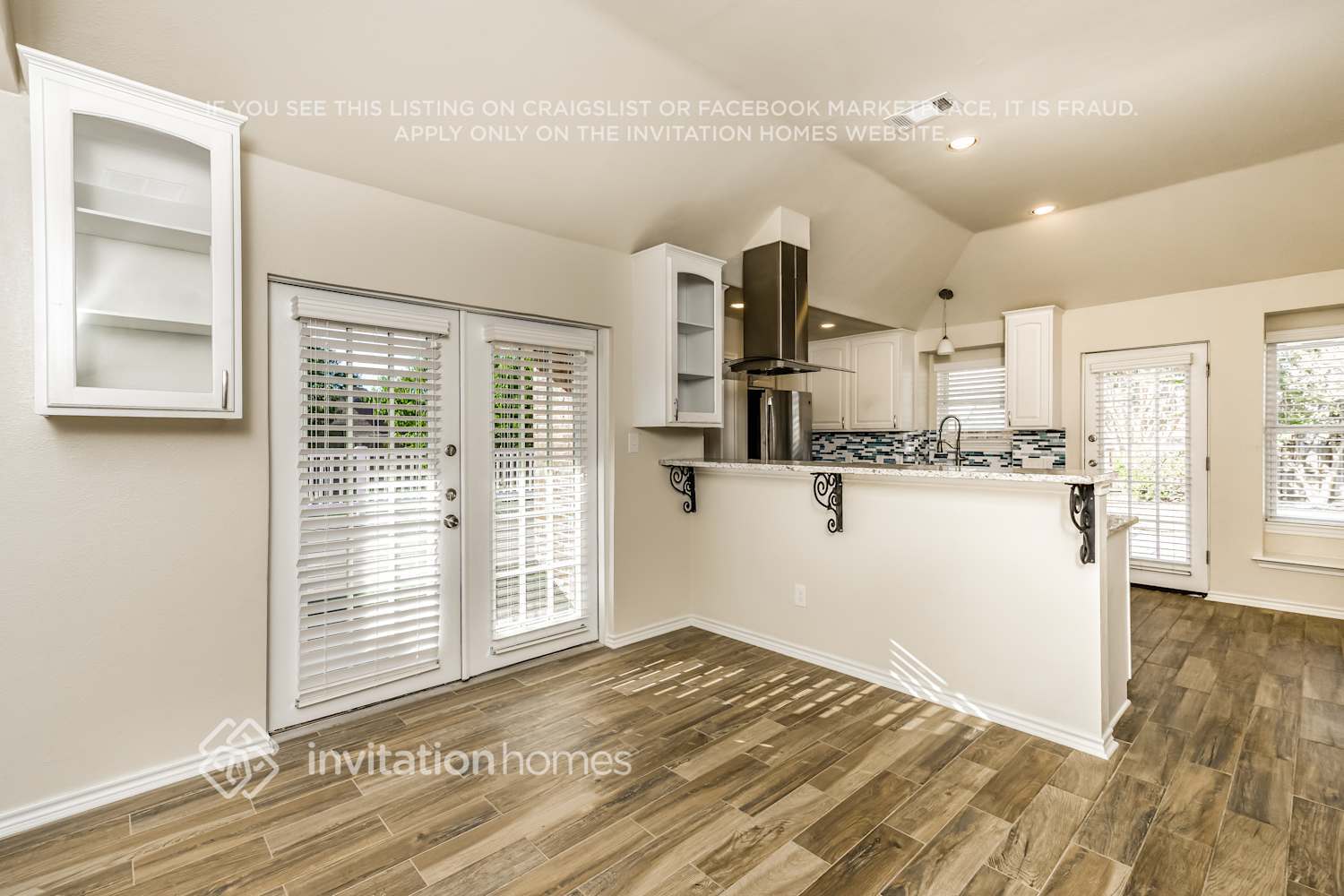 Building Photo - 8081 Durham Dr