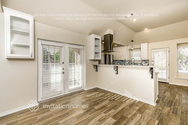 Building Photo - 8081 Durham Dr