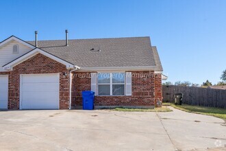 Building Photo - 605 Welston Cir Duplex