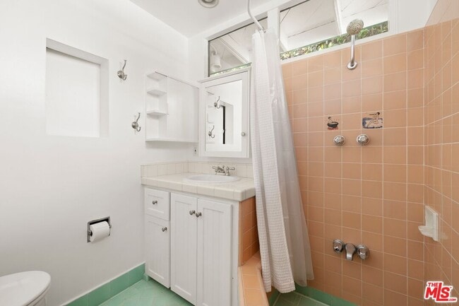 Building Photo - 217 Amalfi Dr