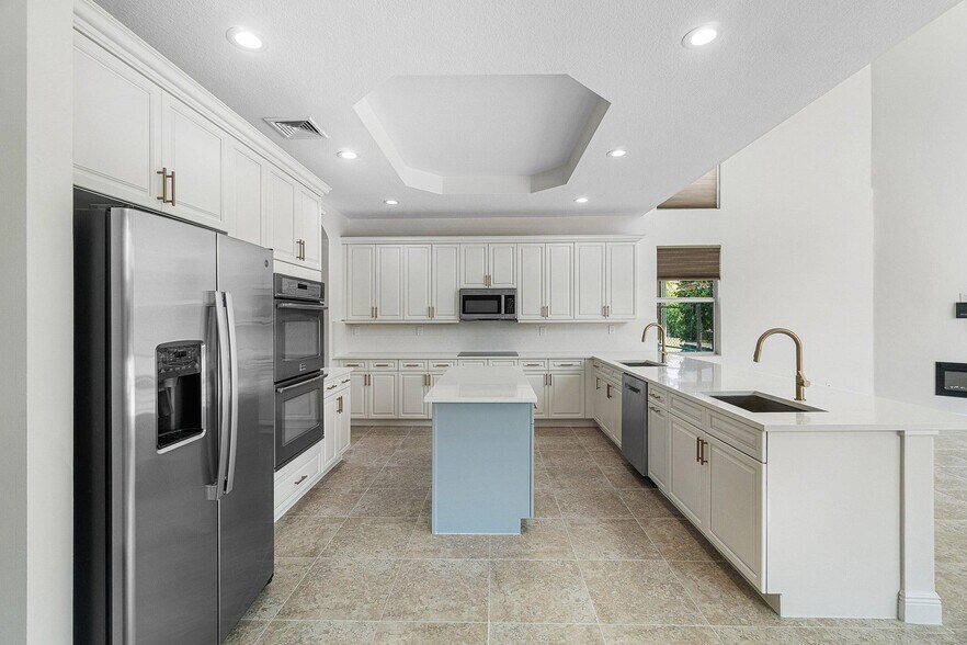 Building Photo - 6641 Conch Ct