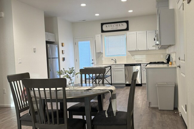 Building Photo - Brand New 3 bd 2 bath Home for Rent!