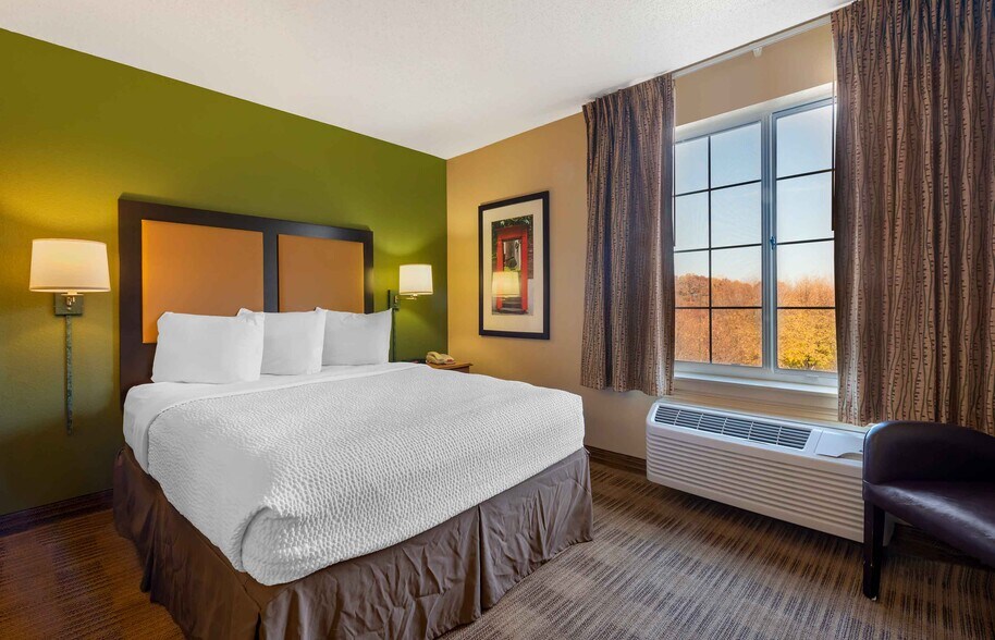 Building Photo - Furnished Studio-Minneapolis - Airport - E...