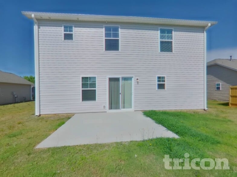 Building Photo - 214 Pilcher Dr