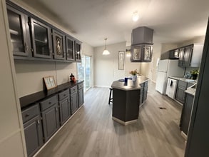 Building Photo - 4916 Brown Station Rd