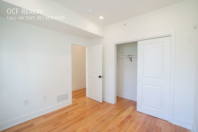 Building Photo - 2022 N 5th St