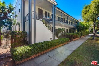 Building Photo - 186 N Clark Dr