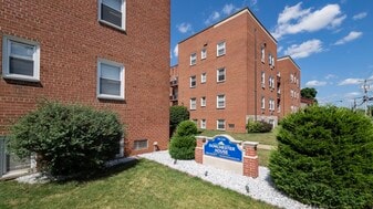 Building Photo - Dorchester House