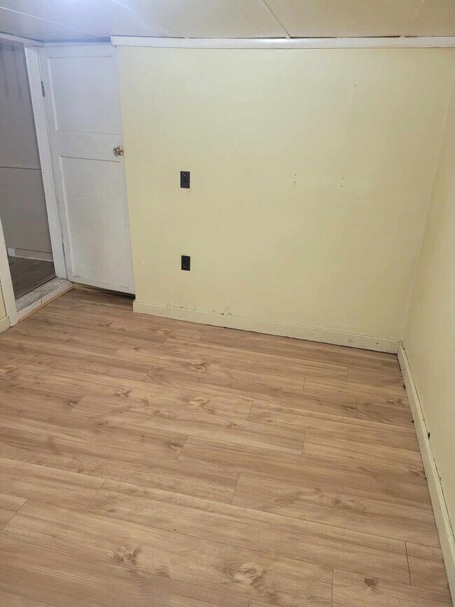 Building Photo - 7564 GH