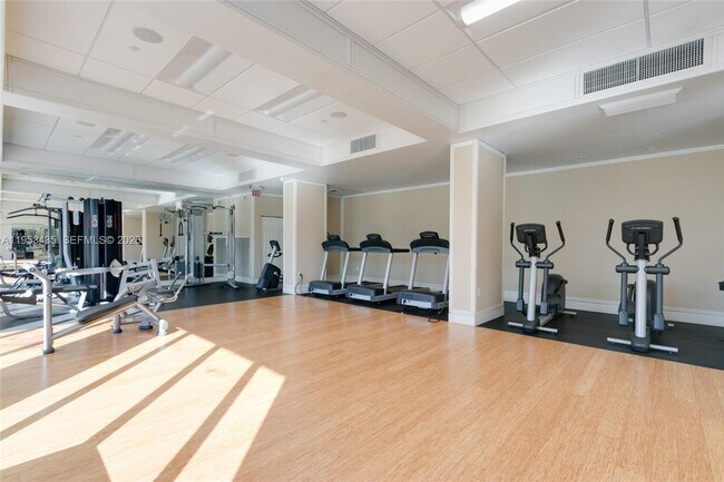 Building Photo - 2851 NE 183rd St