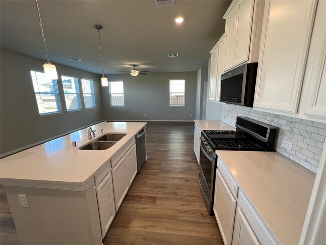 Building Photo - 5635 Giving Grace Wy