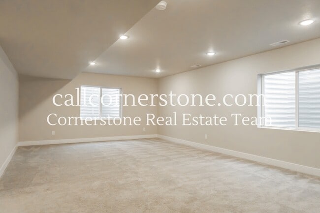 Building Photo - 10565 Summer Rdg Dr