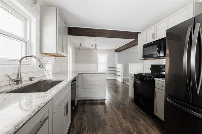 Building Photo - 201 W Gibson St