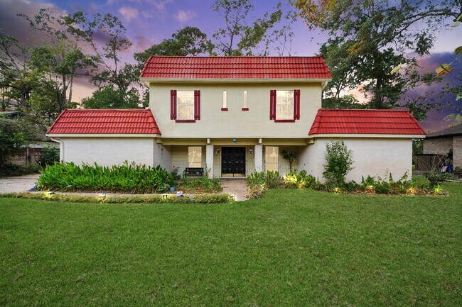 Building Photo - 17 Winged Foot Dr