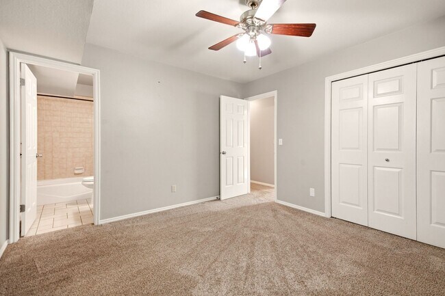 Building Photo - 1203 N 100 E