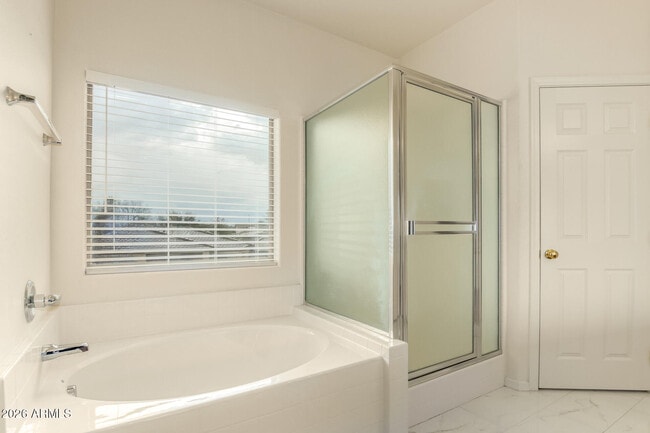 Building Photo - 18838 E Lark Dr