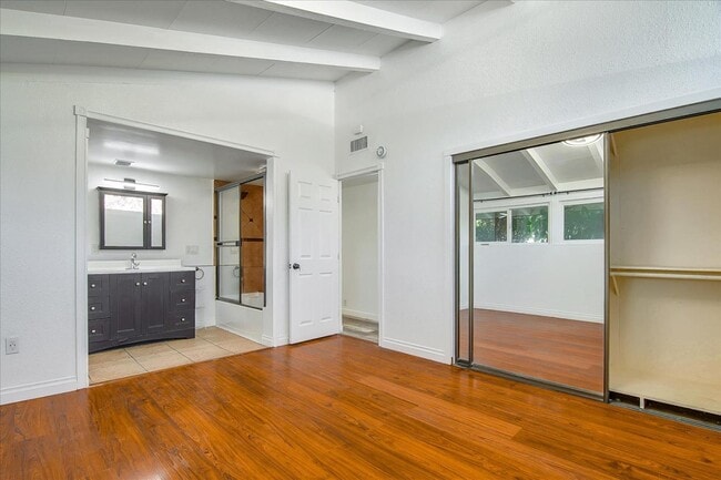 Building Photo - 6513 Corbin Ave