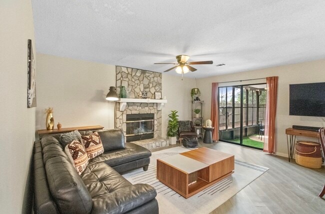 Building Photo - 193 Woodland Park Cir