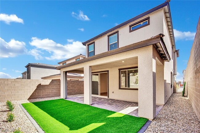 Building Photo - 1515 Pacific Baza St