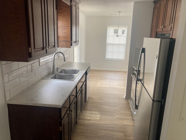 Building Photo - 1304 17th Ave