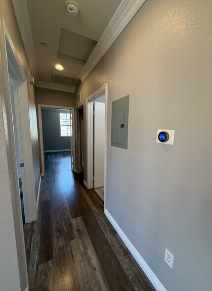 Building Photo - 16718 Nicklaus Dr
