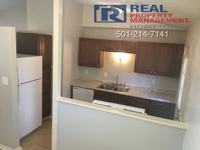 Building Photo - 134 Lonsdale Cir