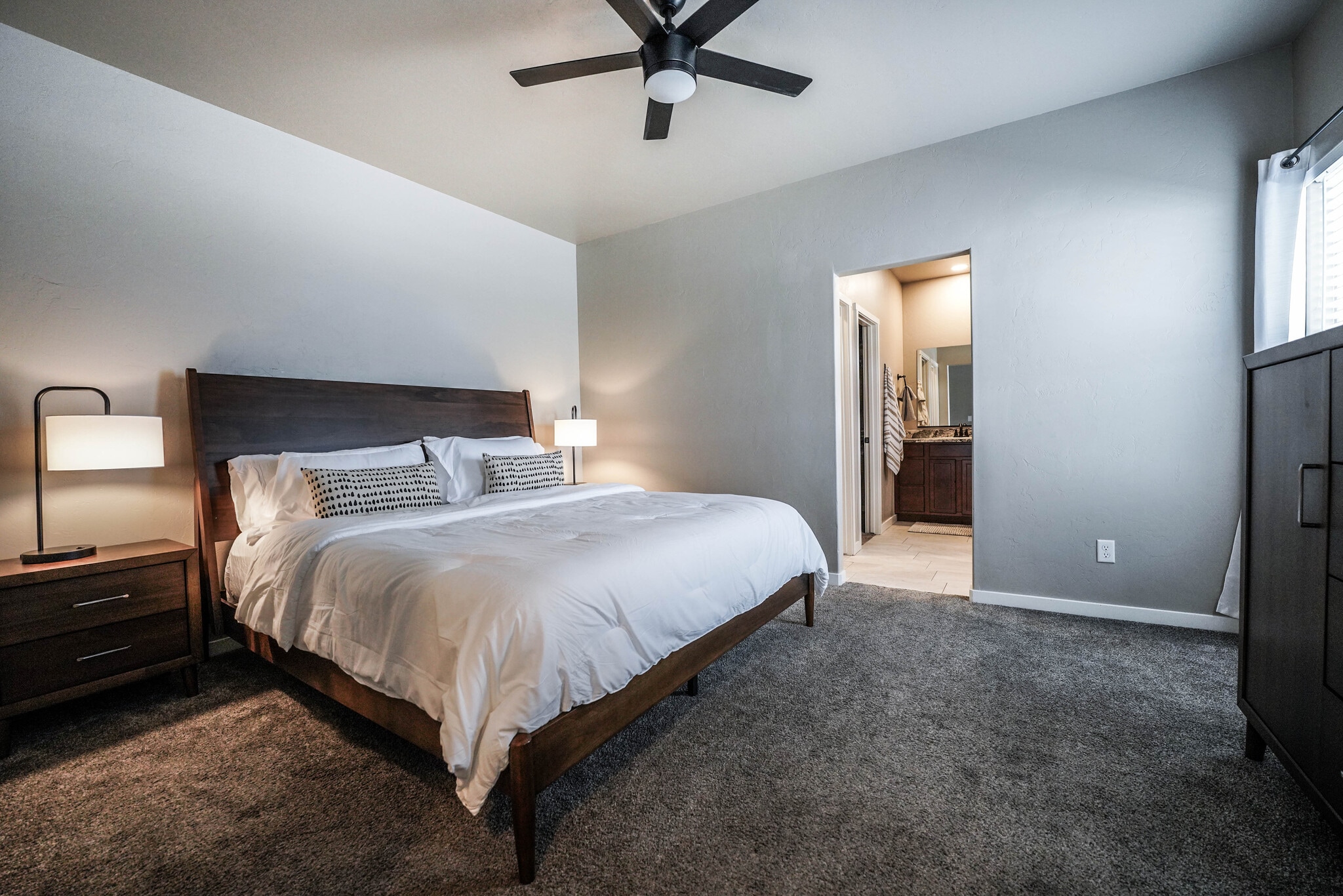 Master bedroom - 2920 Walnut Ave