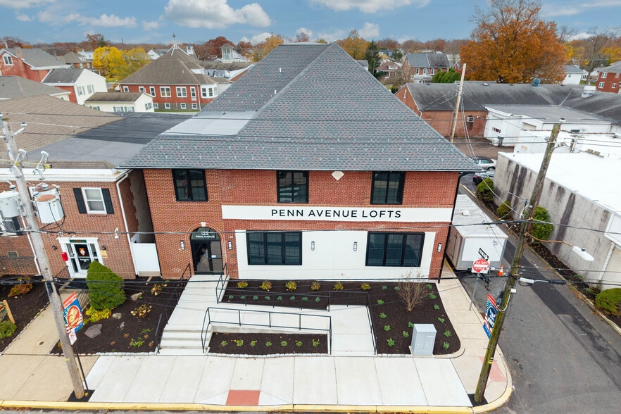 Building Photo - 122 Penn Ave