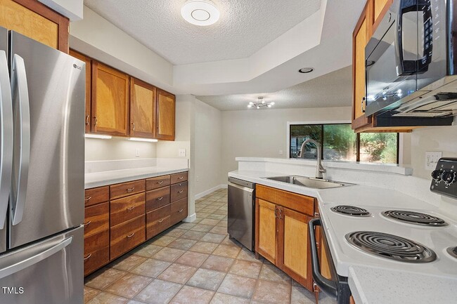 Building Photo - 7820 Falcon Rest Cir