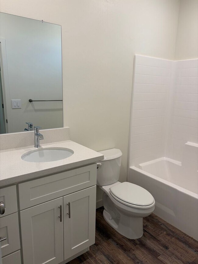 Building Photo - 6010 Cougar Trl