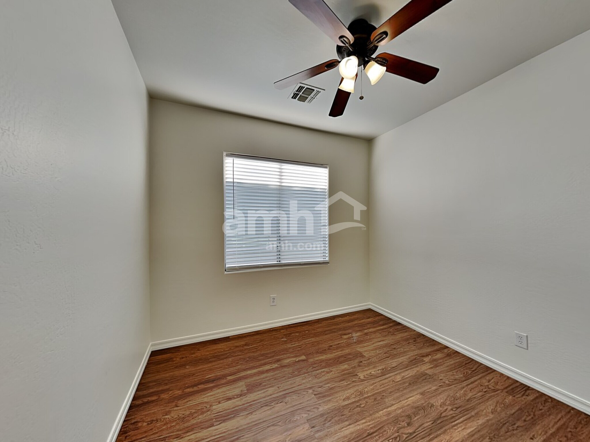 Building Photo - 19133 E Seagull Dr