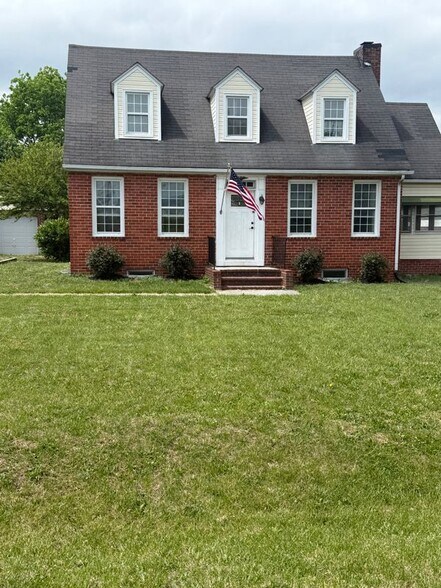 Building Photo - 129 Garber Ln