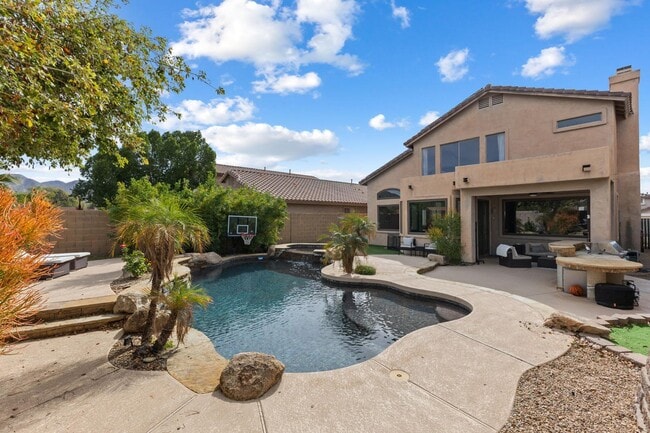 Building Photo - 10340 E Caribbean Ln