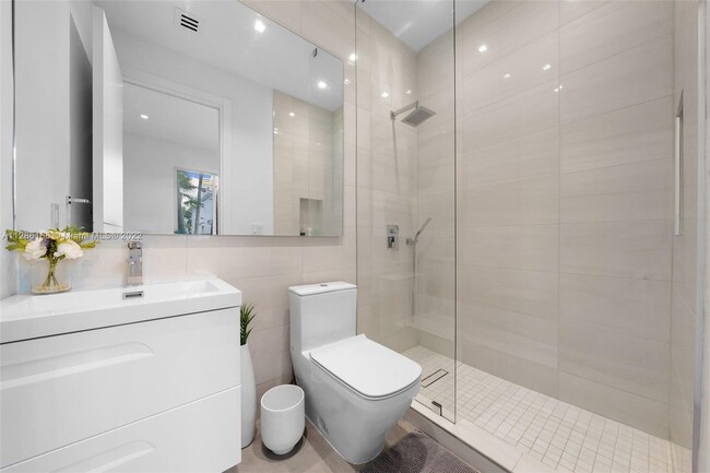 Building Photo - 3925 194th Ln