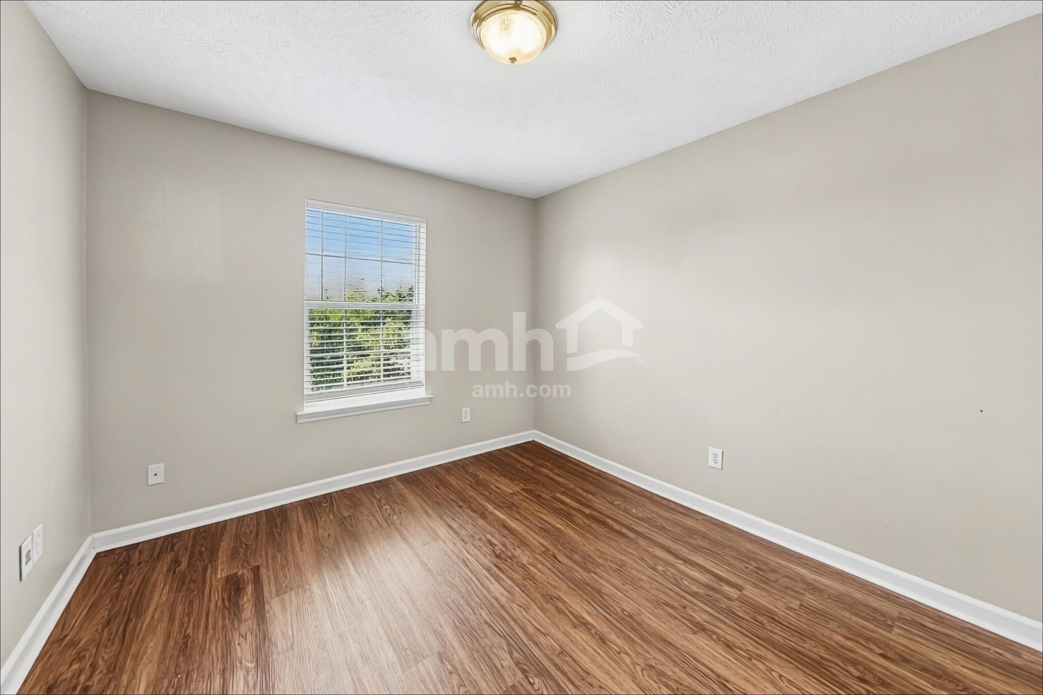 Building Photo - 221 Scarlet Ridge Ct
