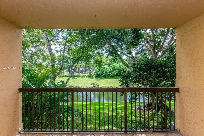 Building Photo - 5721 Riverside Dr
