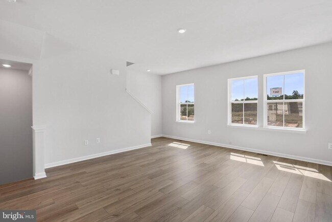 Building Photo - 129 Kinkade Ct