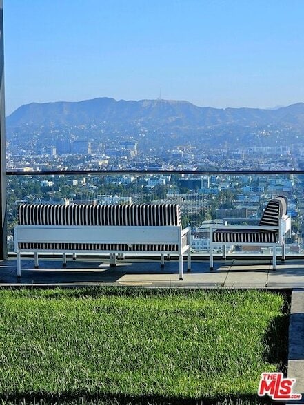 Building Photo - 3810 Wilshire Blvd