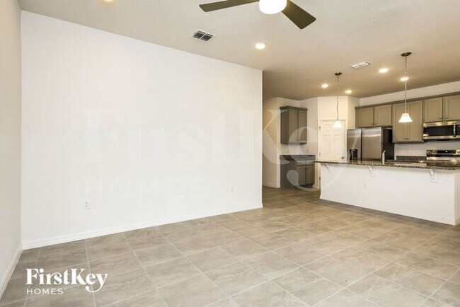 Building Photo - 1210 Ponca Rd