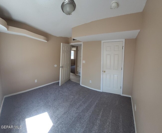 Building Photo - 3824 Tierra Zafiro Dr