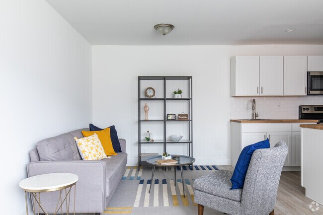 3BD 1BA - 748sq ft - One Loop Apartments