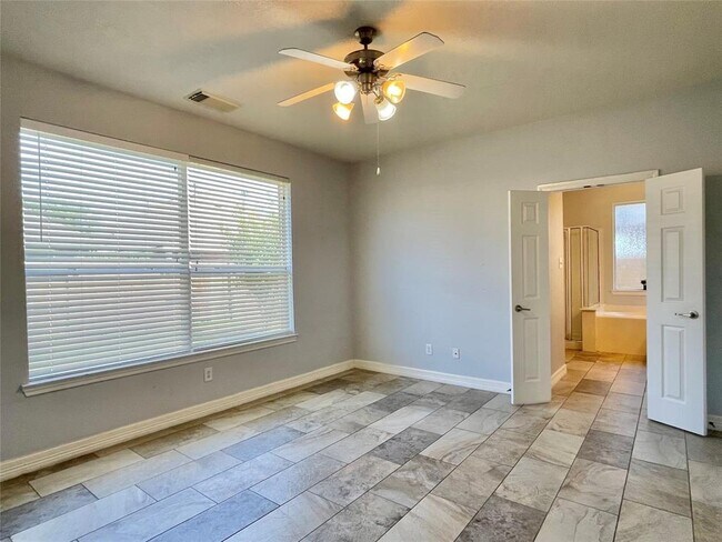 Building Photo - 13834 Clear Trail Ln