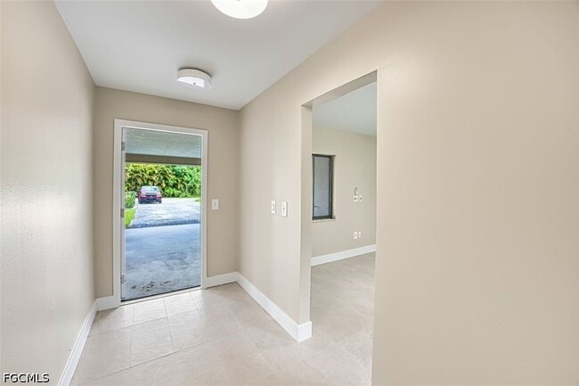 Building Photo - 5824 Algiers St