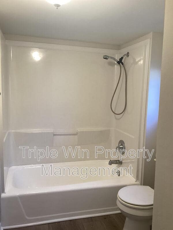 Building Photo - 535 S Adams St