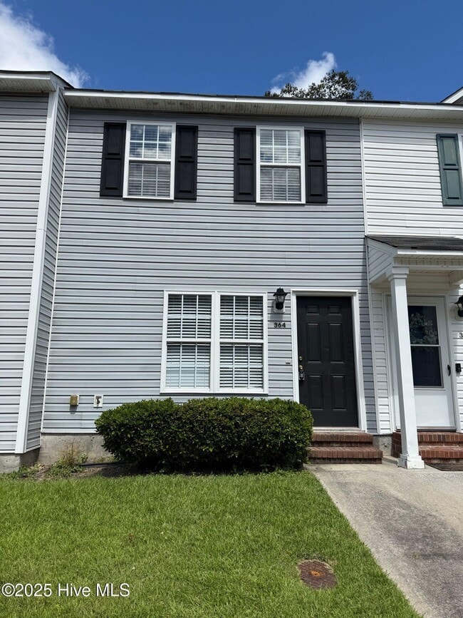 Building Photo - 364 Bracken Pl