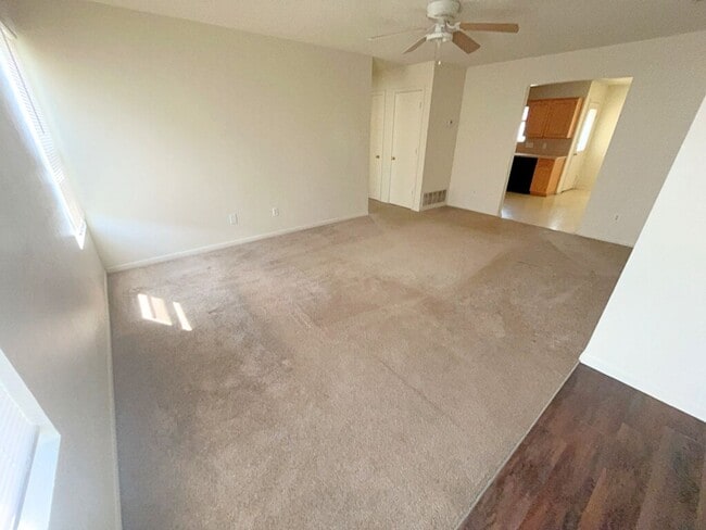 Building Photo - AVAILABLE NOW!