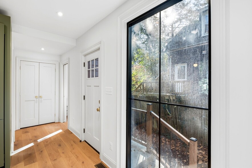 Building Photo - 4629 Keswick Rd