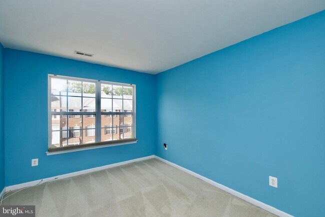 Building Photo - 1211 Ring Bill Loop